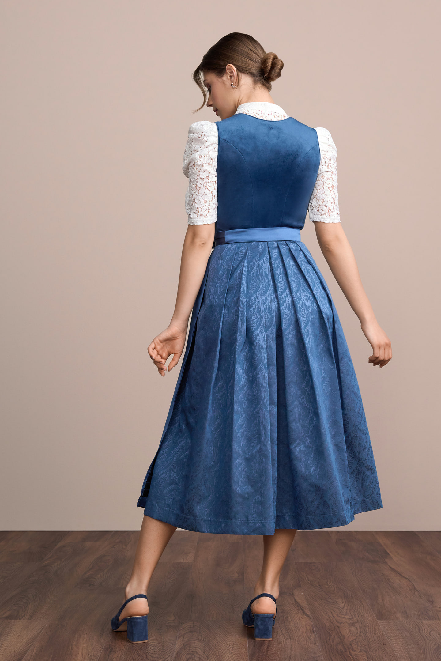 Dirndl Elira (80cm)
