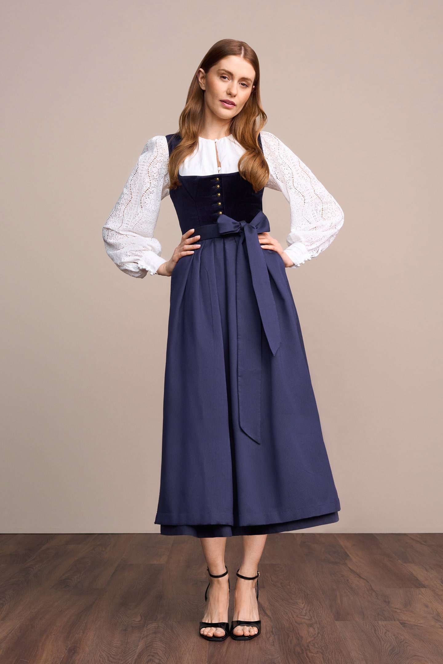 Dirndl Yara (80cm)