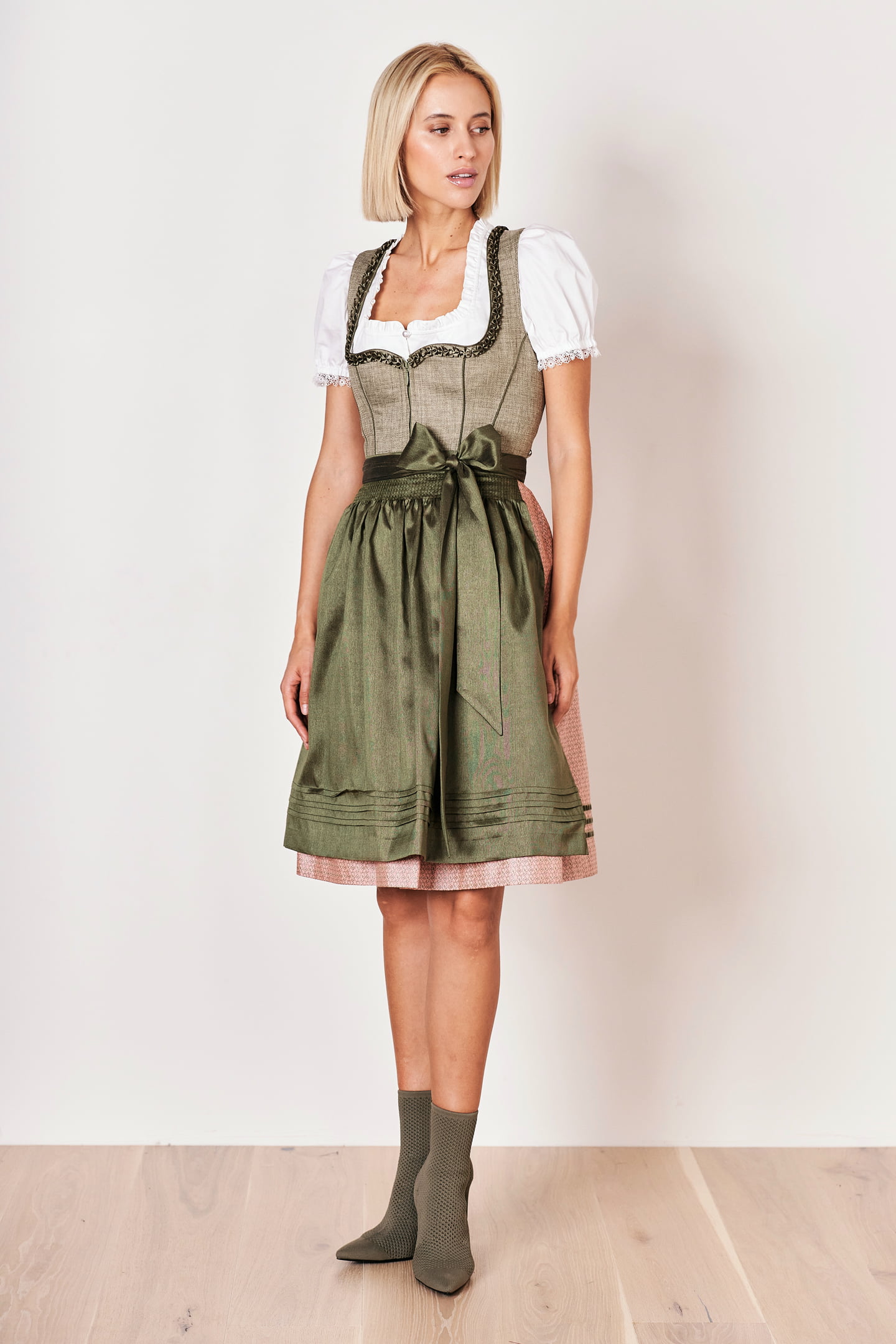 Dirndl Bea (60cm)