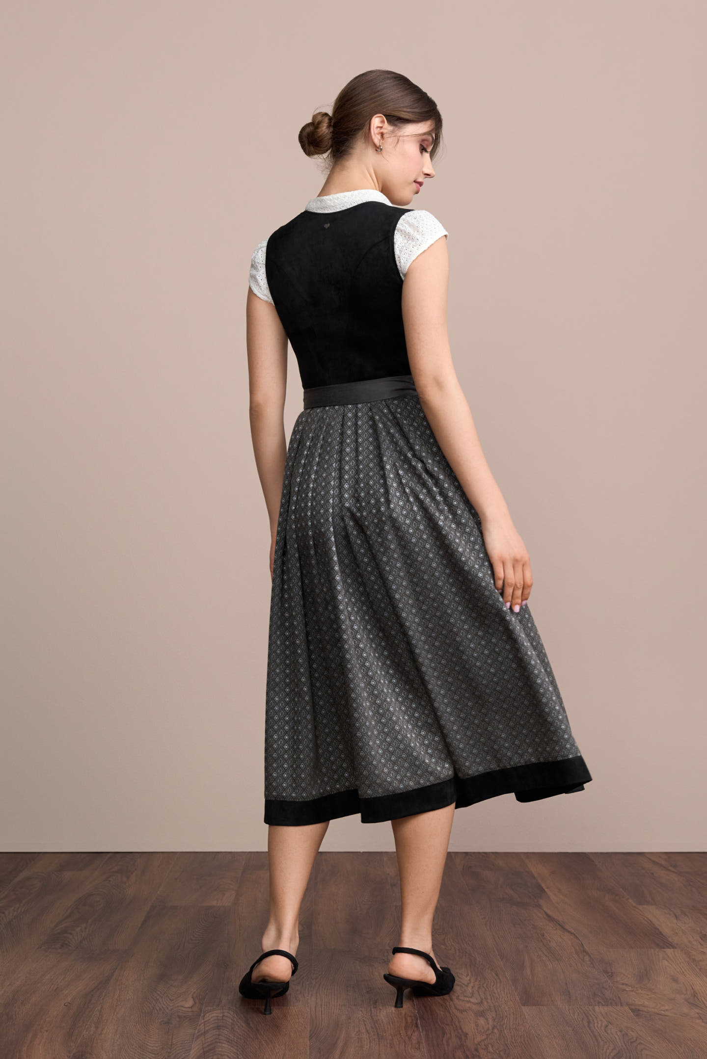 Dirndl Selora (80cm)