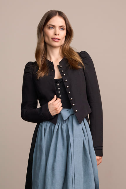 Jacke Leora