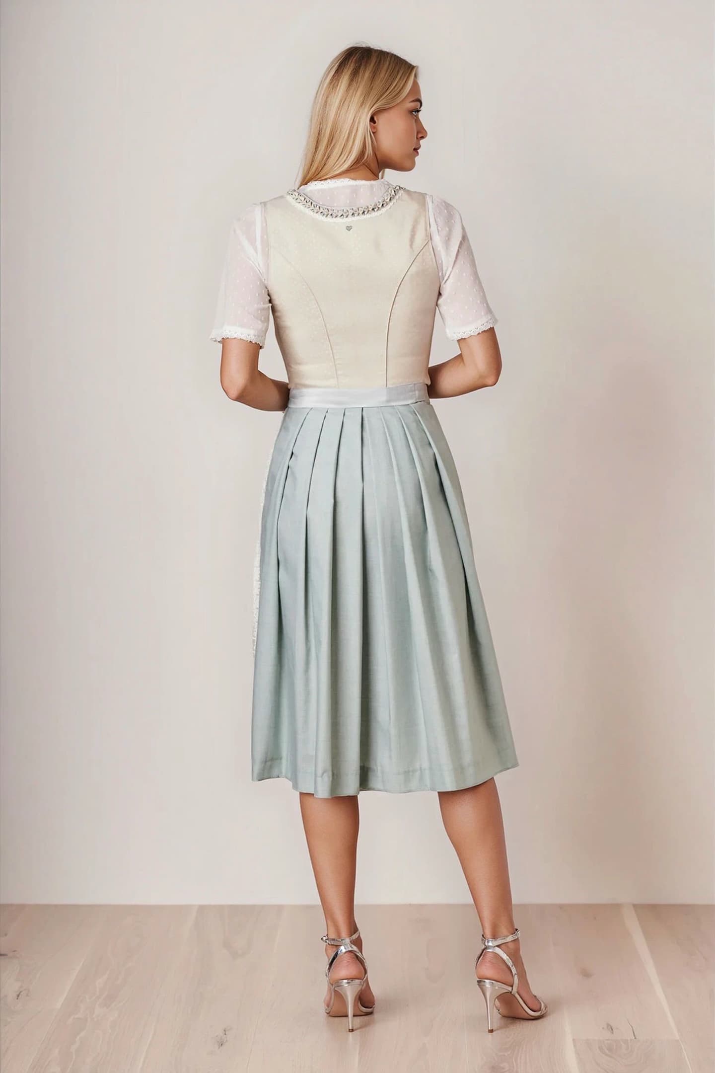 Dirndl Lorena (70cm)