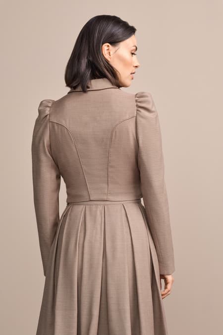 Jacke Leamara