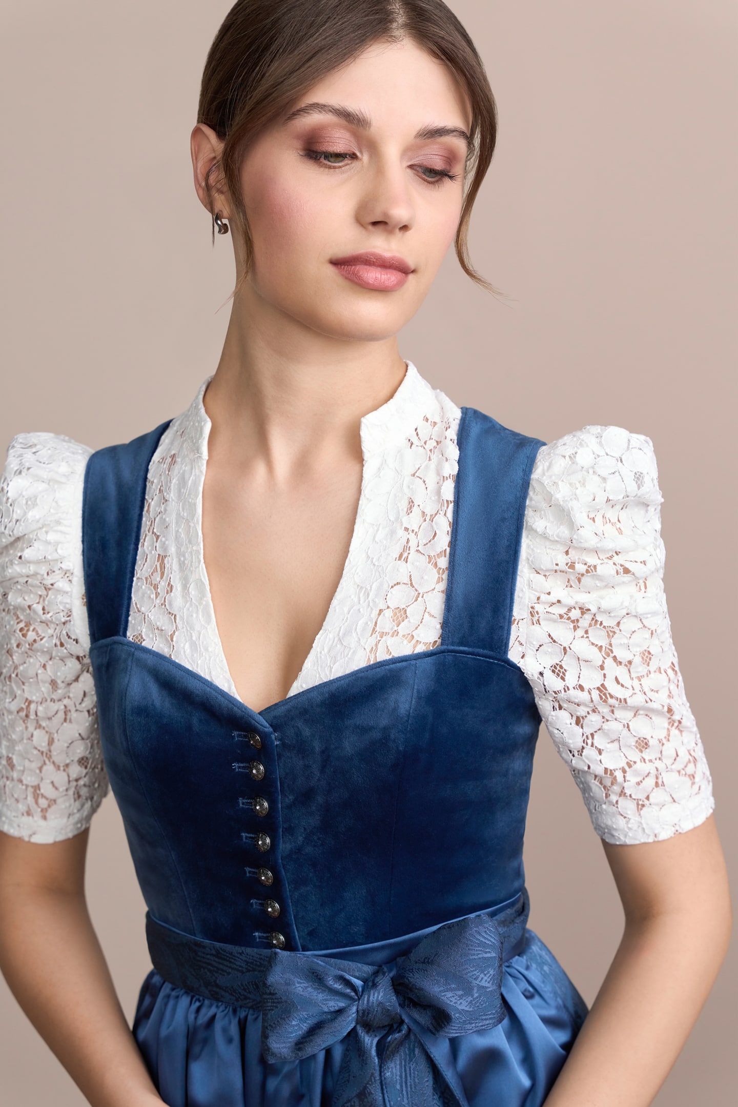 Dirndl Elira (80cm)